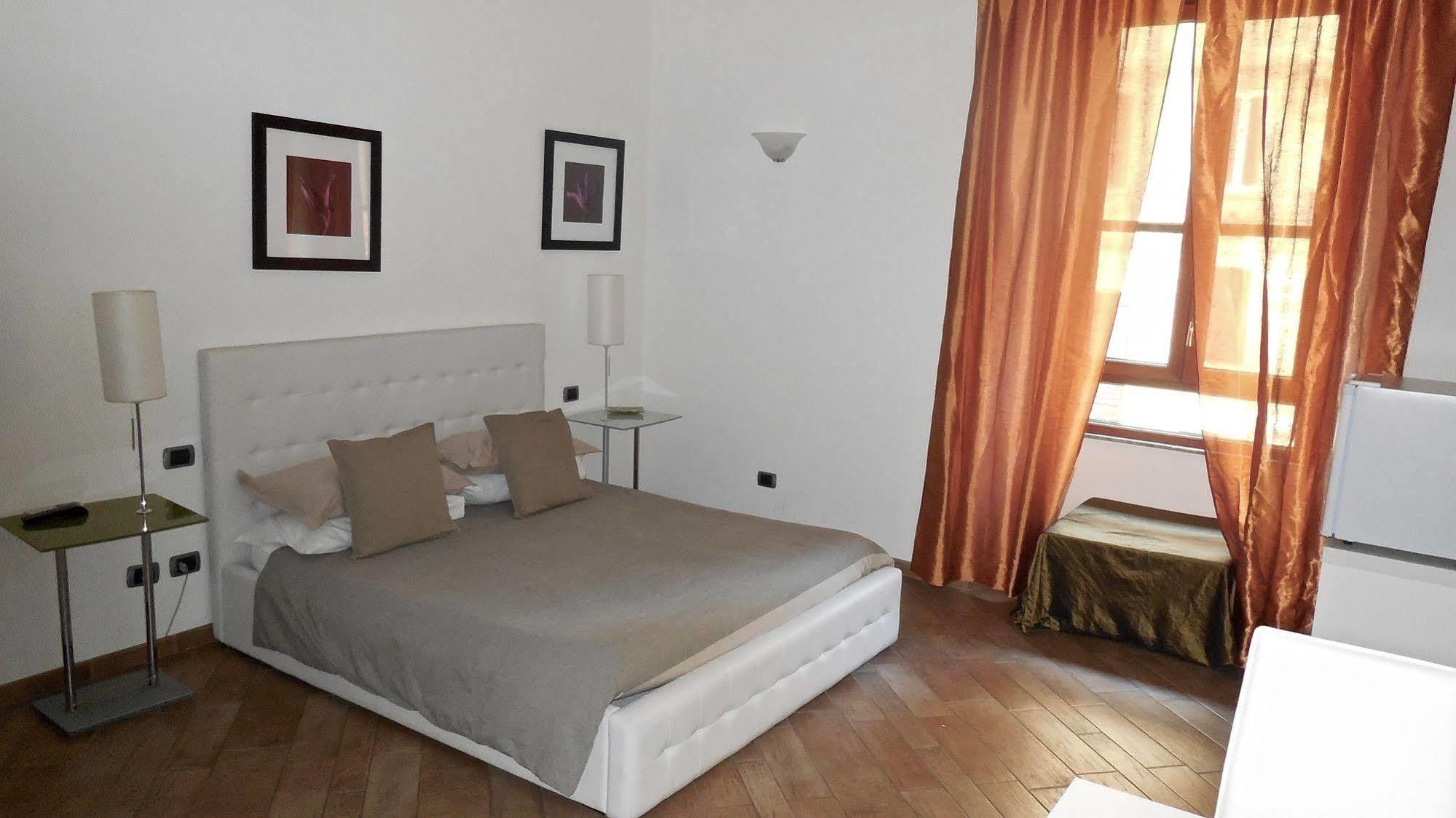 Tridente Rooms Рим Екстер'єр фото