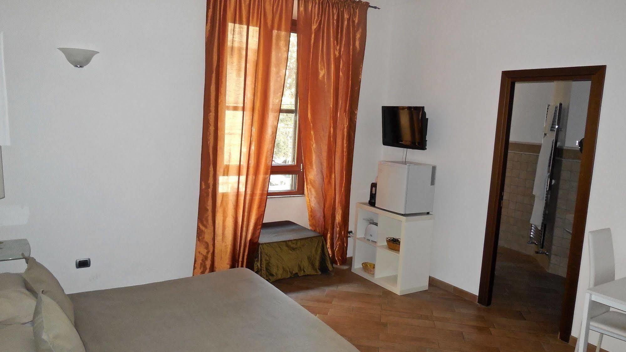 Tridente Rooms Рим Екстер'єр фото