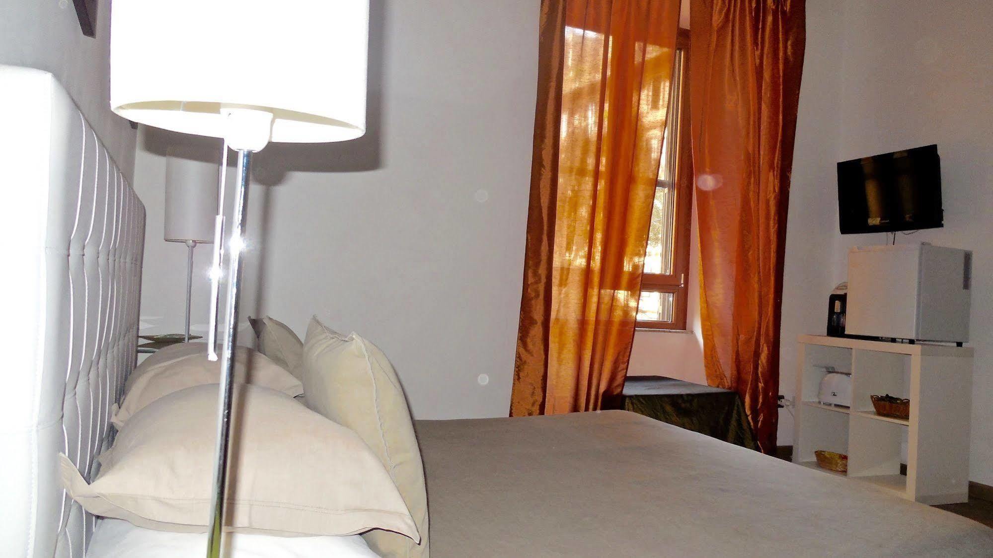 Tridente Rooms Рим Екстер'єр фото