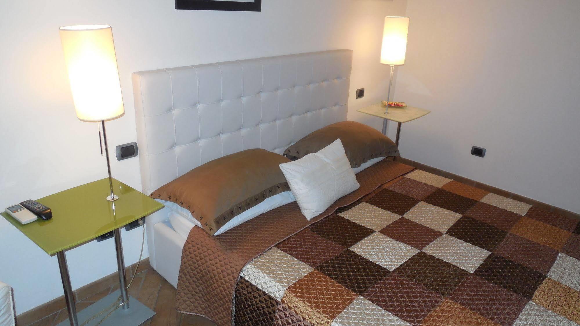 Tridente Rooms Рим Екстер'єр фото