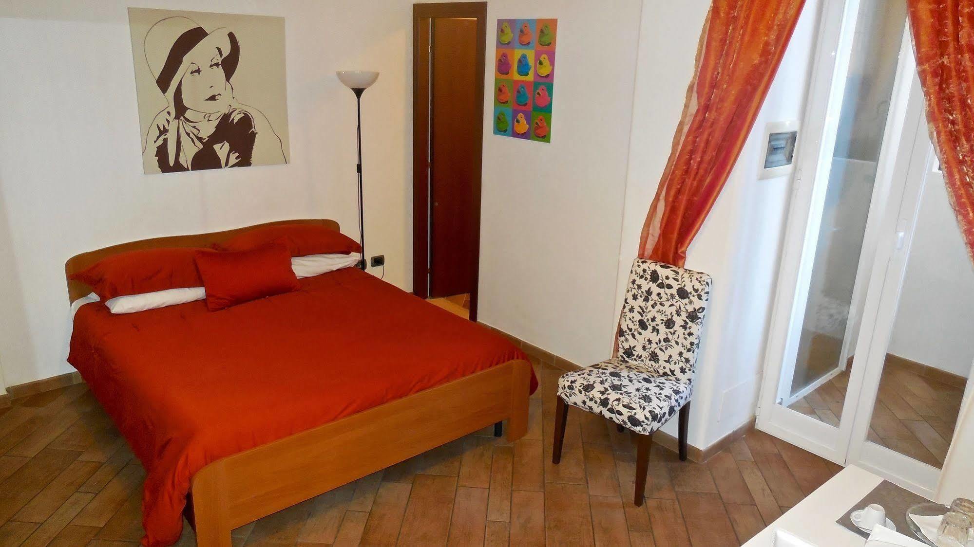 Tridente Rooms Рим Екстер'єр фото