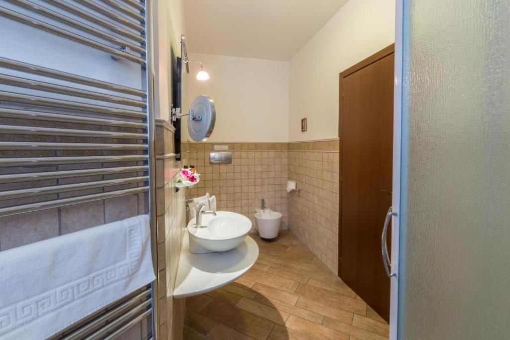 Tridente Rooms Рим Екстер'єр фото